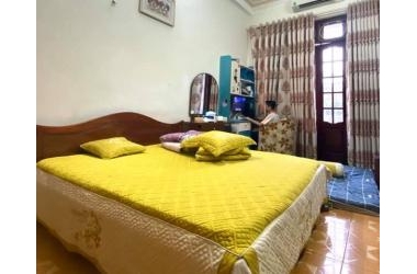 Bán nhà phố Giáp Băt, Hoàng Mai, 52m2 x 5T x 3 tỷ, gần phố. LH: 0912519472